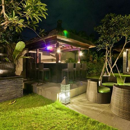 Villa Mahkota Seminyak Exteriör bild