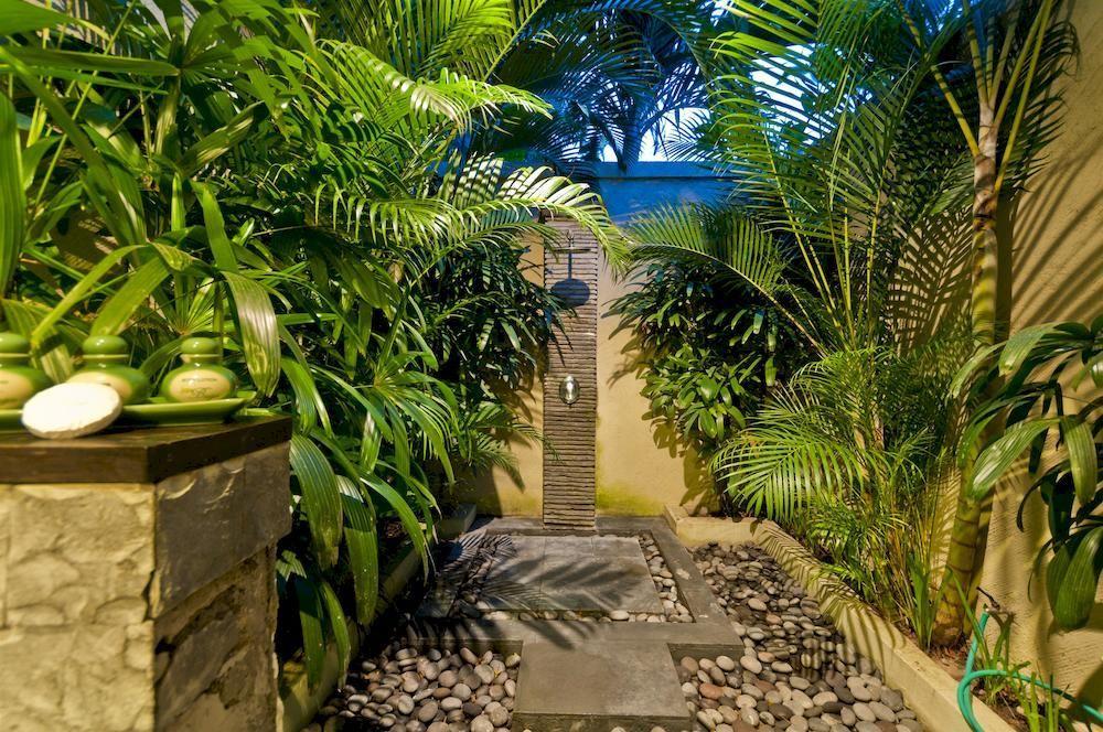 Villa Mahkota Seminyak Exteriör bild