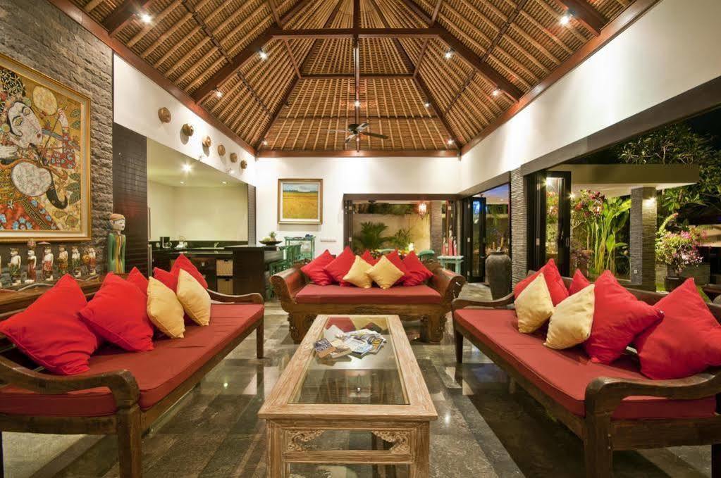 Villa Mahkota Seminyak Exteriör bild